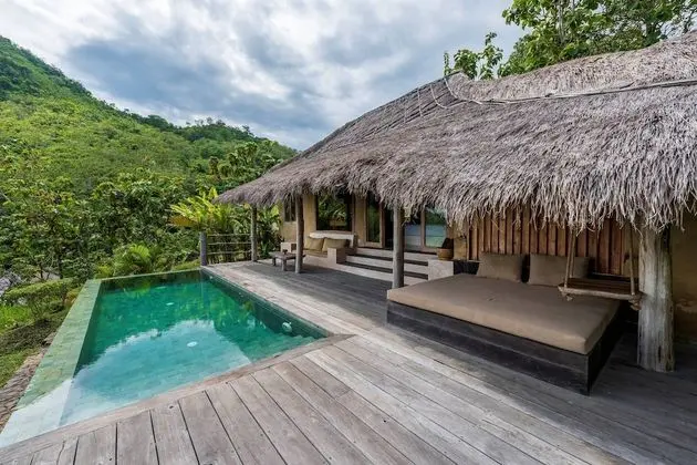 Oda (Family Pool Lodge)