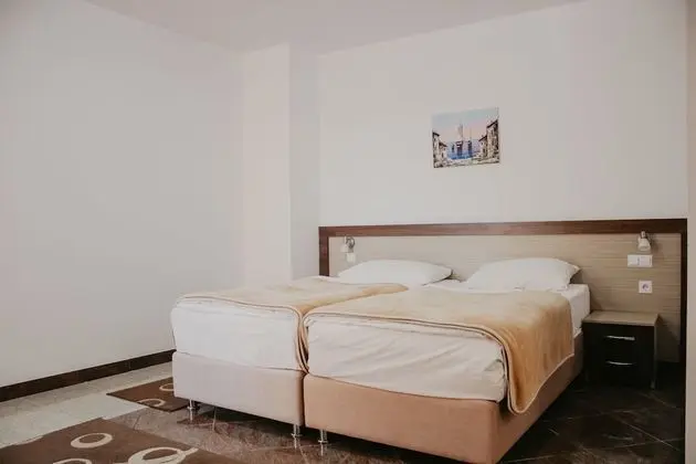 Double or Twin Room with Sea View