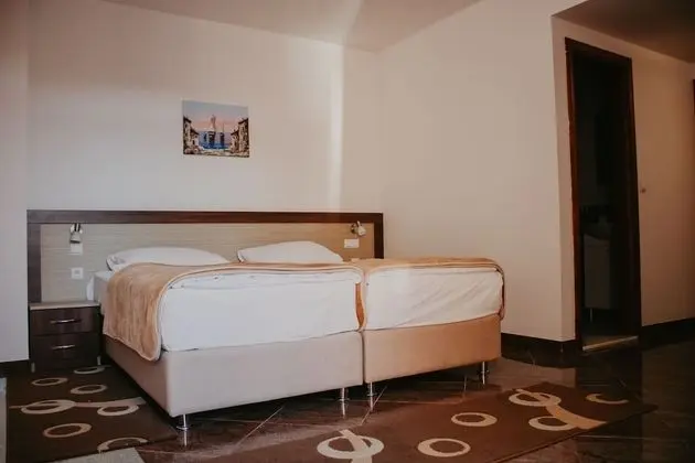 Double or Twin Room with Sea View