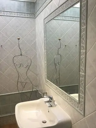 Luxury Tek Büyük Yataklı Oda (India Dorata)