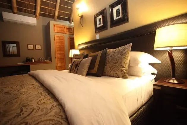 Deluxe Tek Büyük veya İki Ayrı Yataklı Oda, Balkon