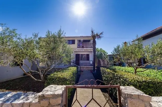 Apart Daire (Matkos - with garden and terrace - A1)