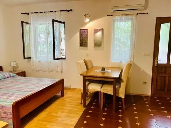 Apart Daire (Matkov - quite and peaceful location )