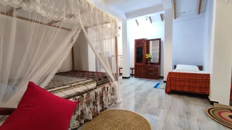 Deluxe Dört Kişilik Oda