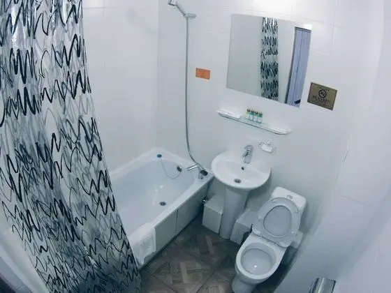 Comfort Tek Büyük veya İki Ayrı Yataklı Oda