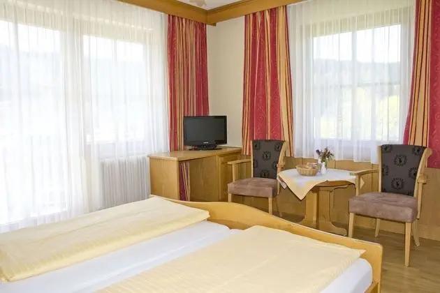 Classic Tek Büyük Yataklı Oda