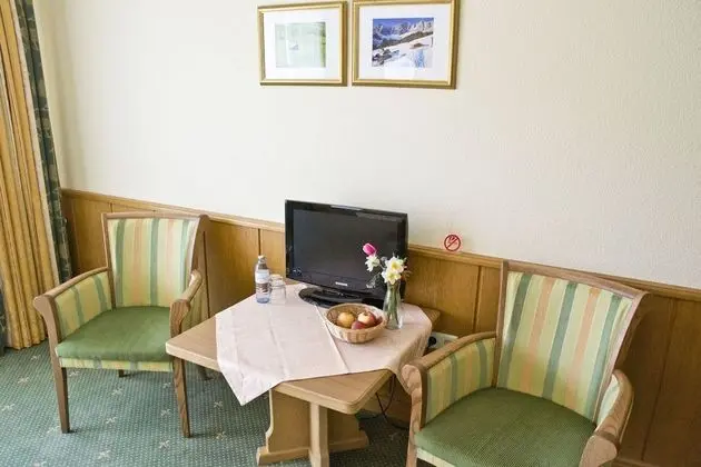 Classic Tek Büyük Yataklı Oda