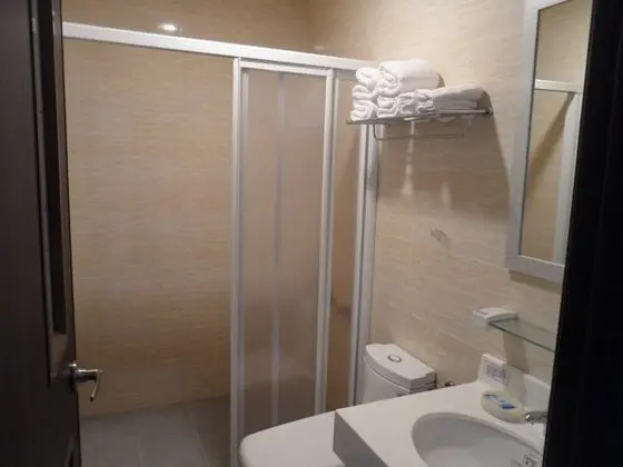Dört Kişilik Oda, 2 Çift Kişilik Yatak, Sigara İçilmez, Okyanus Manzaralı