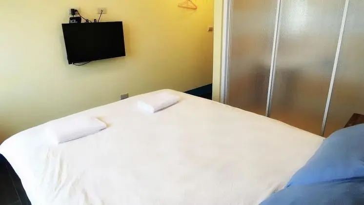 Tek Büyük Yataklı Oda