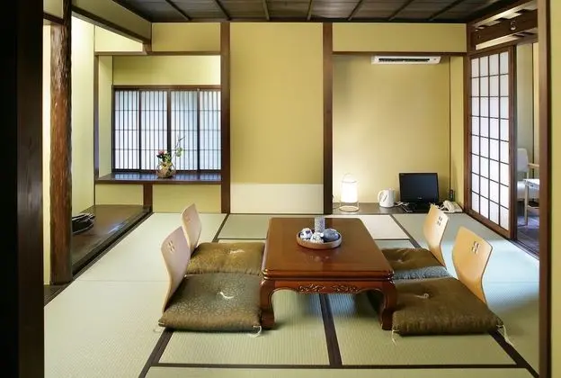 Deluxe Oda, Bahçe Manzaralı (Japanese)