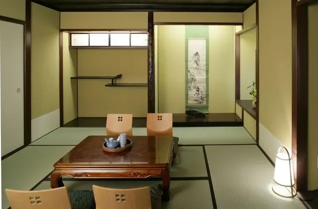 Deluxe Oda, Bahçe Manzaralı (Japanese)