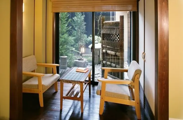 Deluxe Oda, Bahçe Manzaralı (Japanese)