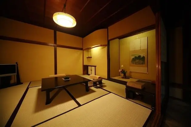 Traditional Oda (8 Tatami Matts, Main Building)