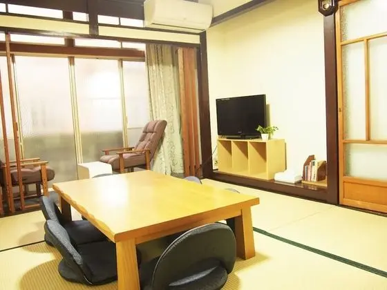 Ortak Ranzalı Oda, Sadece kadınlar için (Up to 4 person)