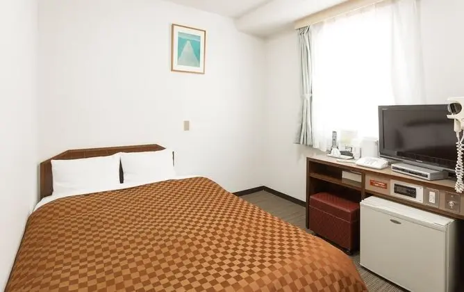 Tek Büyük Yataklı Oda, Sigara İçilebilir (Main Building)