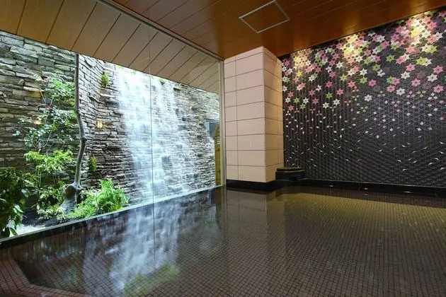 Family Oda, Ortak Banyo