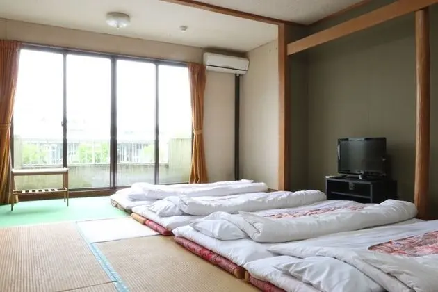 Traditional Oda, Sigara İçilebilir, Ortak Banyo (Standard Japanese Style )