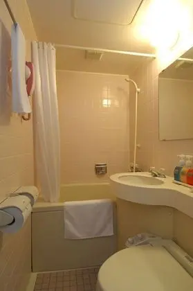 Tek Kişilik Oda, Sigara İçilebilir