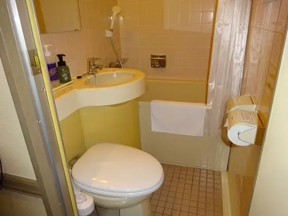 Tek Kişilik Oda, Sigara İçilebilir