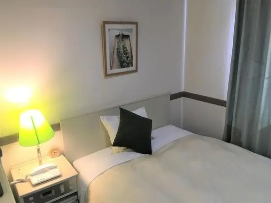 Tek Kişilik Oda, Sigara İçilmez