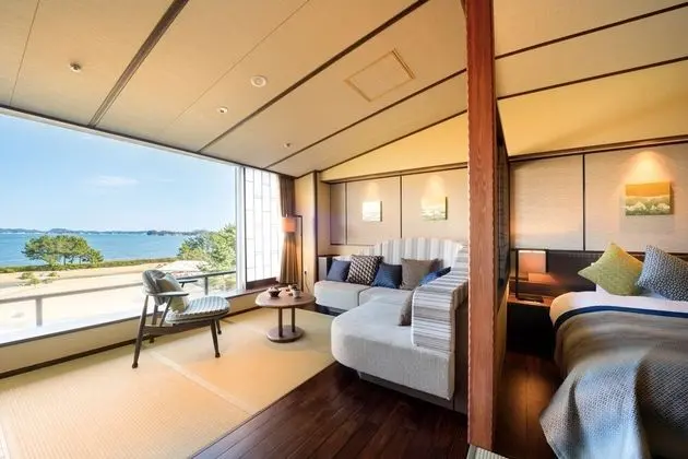 İki Ayrı Yataklı Oda (View Twin, Corner Sofa, RW4,5F)