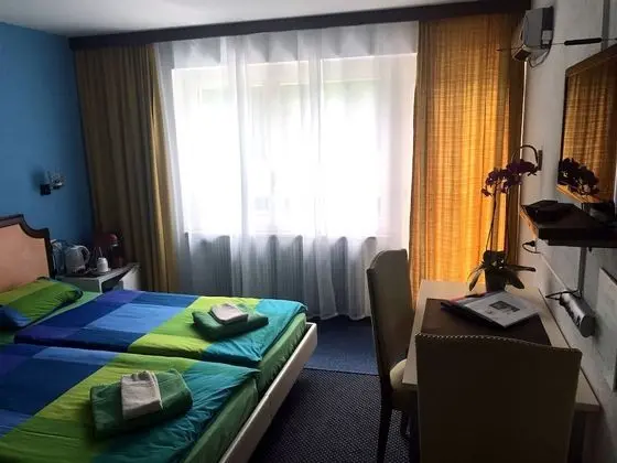 Standard Tek Büyük Yataklı Oda, Dağ Manzaralı