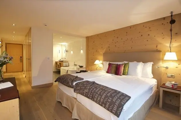 Tek Büyük Yataklı Oda, Dağ Manzaralı (Matterhorn)