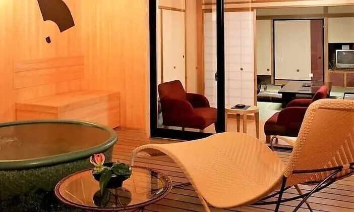 Traditional Oda (HANAREZA,JP-Style,For 5,Open Air Bath)