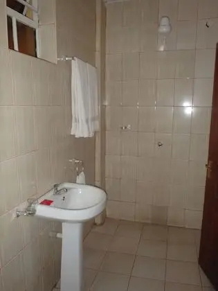 Büyük Yataklı Tek Kişilik Oda