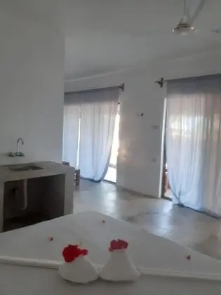 Deluxe Tek Büyük Yataklı Oda, Plaj Manzaralı