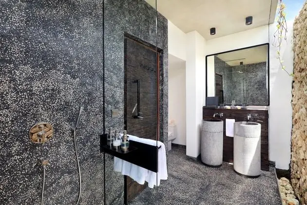 2 Bedroom Suite Villa