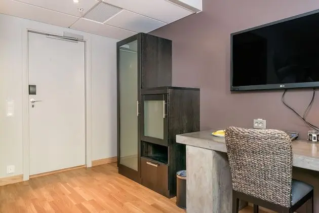 Single Grand Lit 140 cm bed