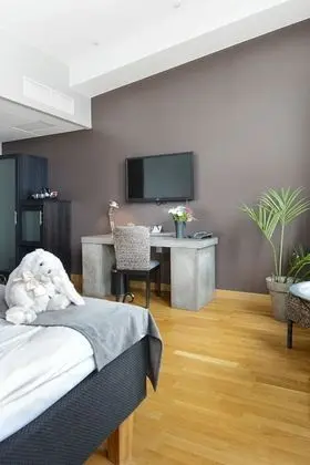 Single Grand Lit 140 cm bed