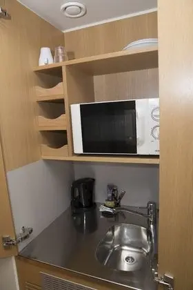 Grand Lit 140 cm bed with Kitchenette