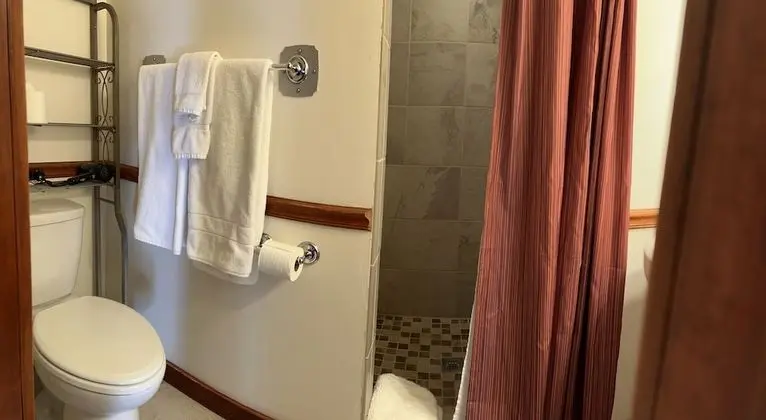 Grand Oda, 1 En Büyük (King) Boy Yatak