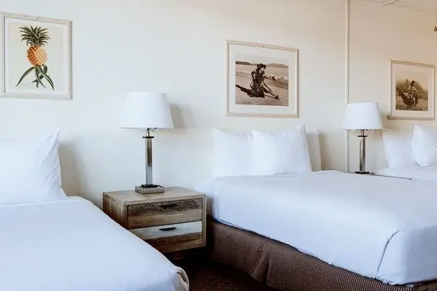 Oda, Havuz Kenarı (Three Beds)