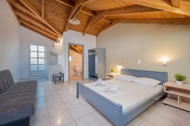 Romantic Stüdyo, Şehir Manzaralı