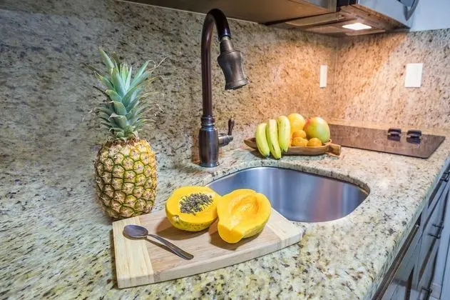 Stüdyo, 1 Büyük (Queen) Boy Yatak, Kısmi Deniz Manzarası