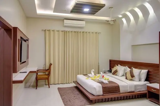 Superior Room with Bathtub