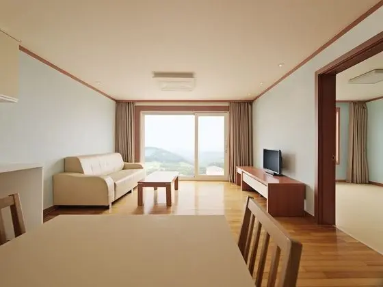 Villa 40PY (Breakfast for 2)