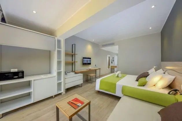Superior Oda, Denize Sıfır (Honeymooners only)