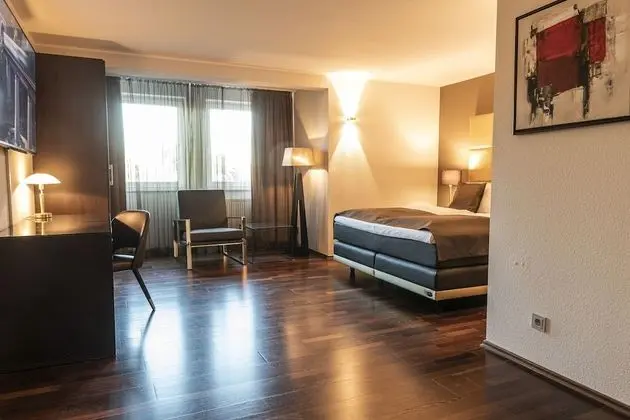 Comfort Tek Büyük Yataklı Oda