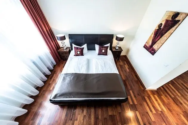 Comfort Tek Büyük Yataklı Oda