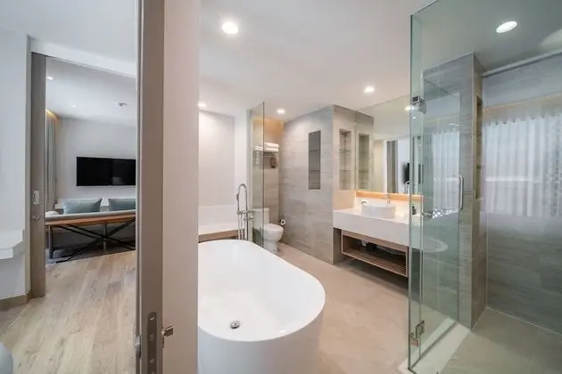 Corner Suite Room