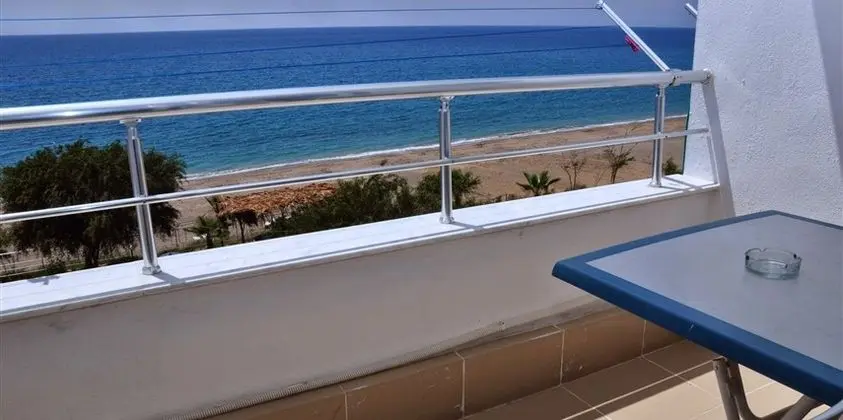 Deniz Manzaralı Standart Oda - Sadece Oda