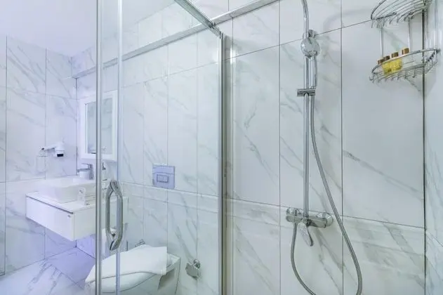 Standart Oda, Bahçe Manzaralı, Balkonlu