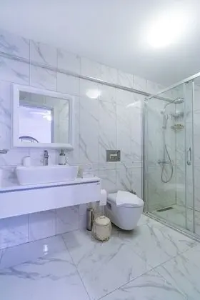 Tek Büyük veya İki Ayrı Yataklı Oda