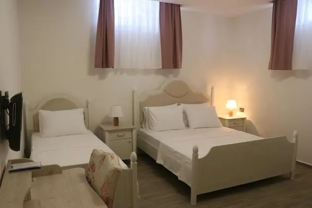 Aile Odası-Bodrum Kat, Manzarasız, Yarı Bodrum Kat