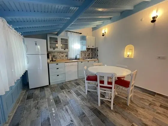 Apart Oda, Bahçe Manzaralı, Balkonsuz