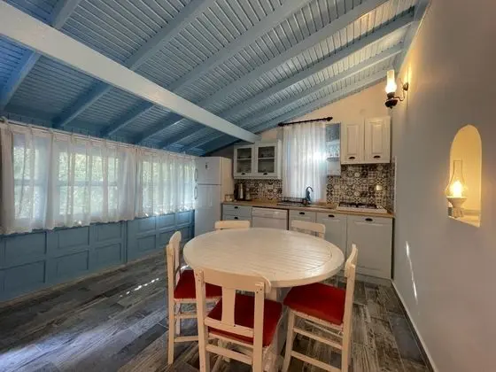 Apart Oda, Bahçe Manzaralı, Balkonsuz